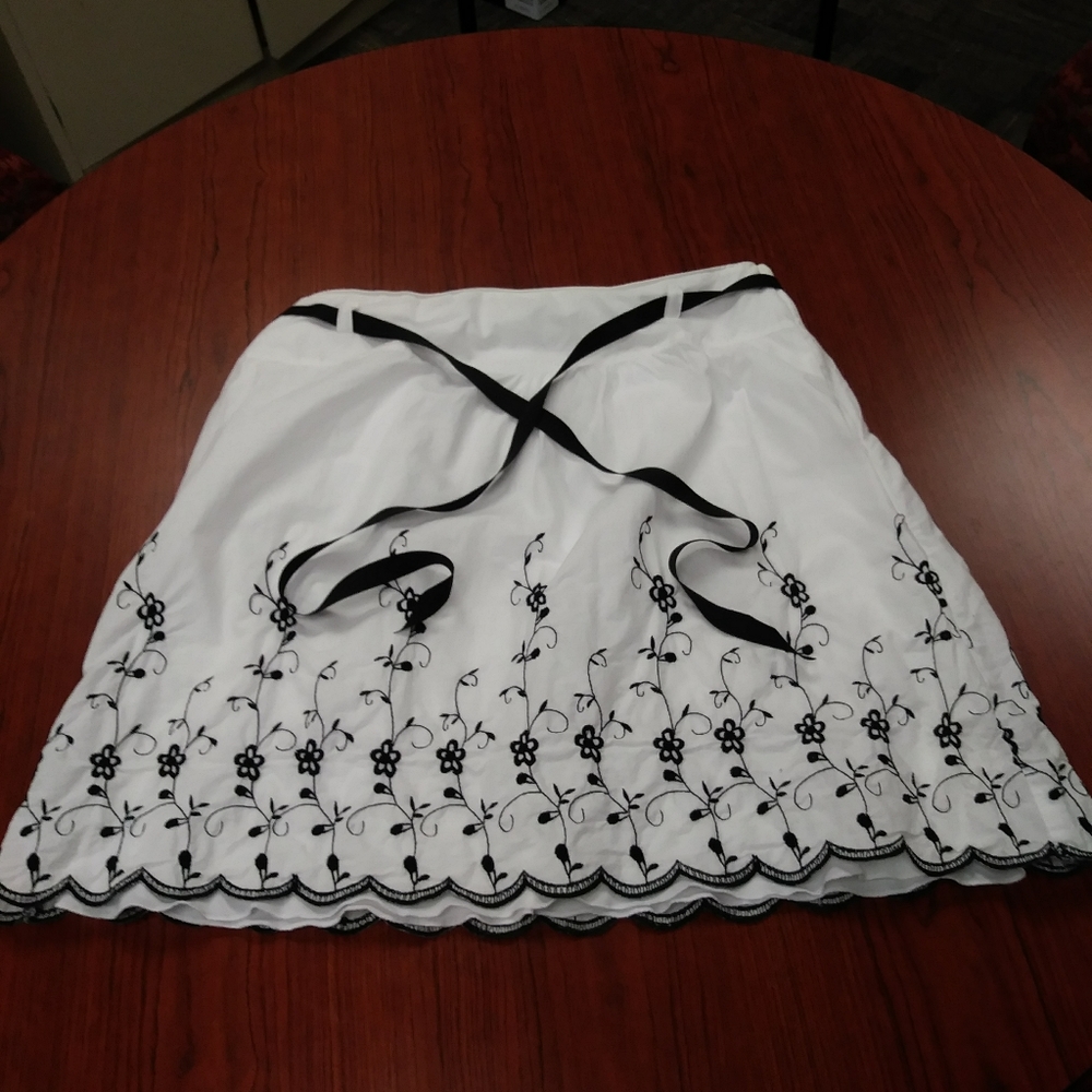Wrapper Dress - Picture 4 of 4